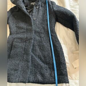 New Black jacket, original brand,coffee shop
waist 83 length 72.